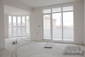 Тристаен ново строителство