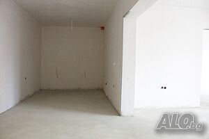 Тристаен ново строителство