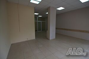 Помещение под наем в центъра