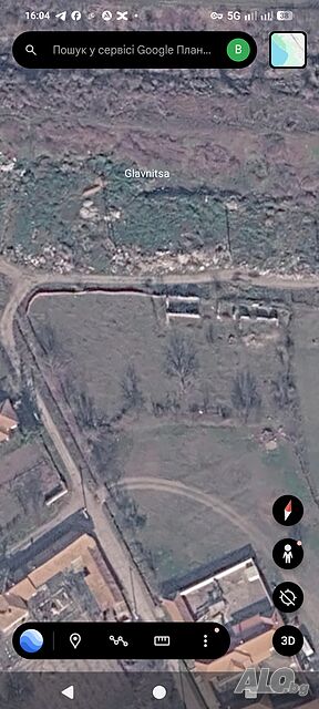 парцел с къща