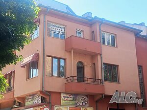 Етаж от къща в Топ Център