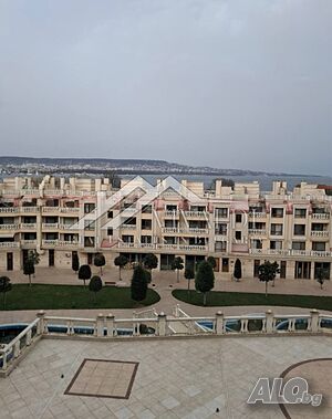 Двустаен апартамент в комплекс South Bay, кв. Аспарухово, Варна