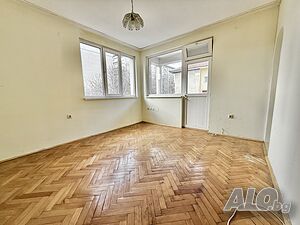 Слънчев апартамент с две спални до 6-то ОУ