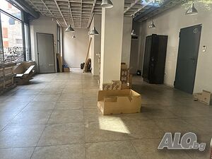 Търговски обект на партерен етаж