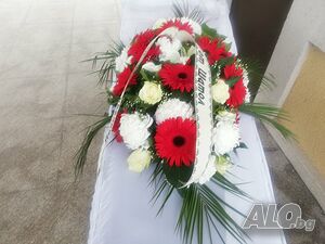 Погребение с безплатно гробно място. Денонощно лекарско присъствие и транспорт
