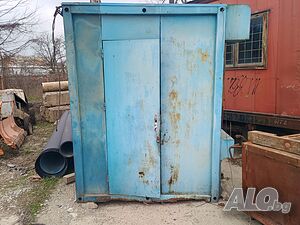 Продава се метална кабина