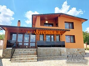 Продава се къща в село Близнаци