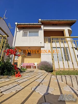Продава се къща в село Оброчище