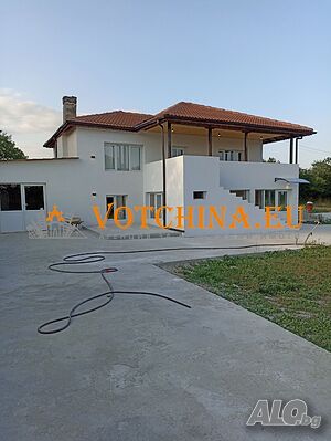Просторна къща в село Николаевка
