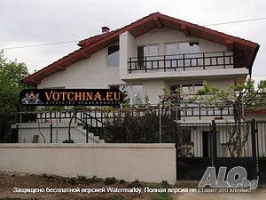 Триетажна къща в с. Бенковски