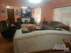 Двуетажна къща Двуетажна къща 425 кв.м РЗП 60 кв.м двор | Къщи, Вили | Даме Груев Сливен