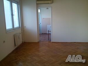 Необзаведен двустаен Дървеница