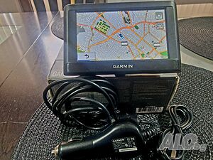 Ново!!! 5” инча GPS навигация Garmin Nuvi 42 с доживотни карти+ подарък 32GB SD карта