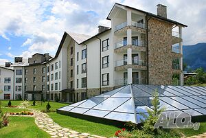 Обзаведен тристаен апартамент за продажба в комплекс St. George Palace в гр. Банско