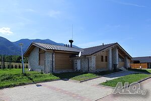 Къща с три спални и с камина за продажба до Пирин Голф, разлог