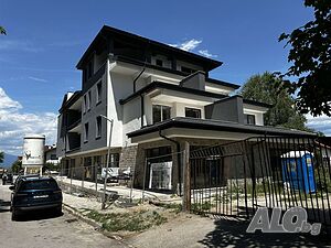 Двустаен необзаведен апартамент за продажба до градския парк на гр. Банско