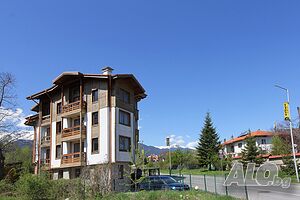 Тристаен мезонет за продажба в сграда с ниска такса поддръжка в Банско