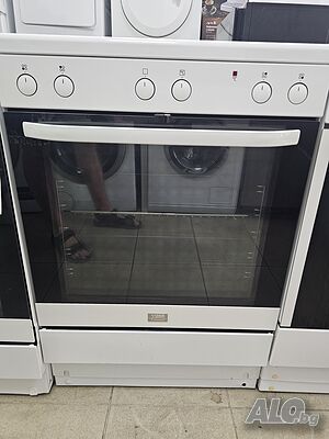 Свободностояща печка с керамичени котлони Voss Electrolux