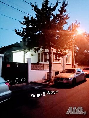 Къща под наем Rose & Water
