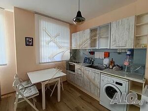 Двустаен апартамент с гараж във Възраждане 1!