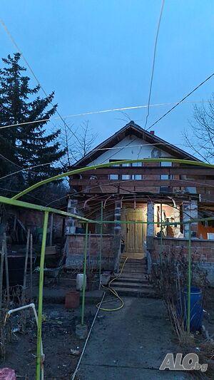 Къща на 25 км. от София - с. Нови хан, община Елин Пелин