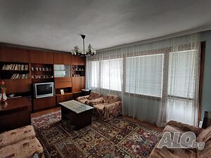 Многостаен апартамент в Несебър
