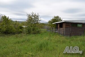 Варвара, парцел във вилна зона, на 200м от плажа, в близост до бунгала.