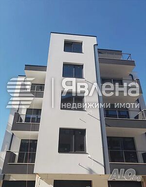 Просторен тристаен апартамент в жилищна сграда без такса поддръжка до Северен плаж, Приморско