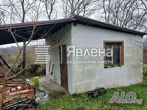 Парцел с електричество в урбанизирана зона на Царево, подходящ за вила или бунгало