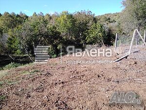 Обширен урегулиран парцел за жилищно строителство в село Изгрев