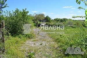 Парцел във вилна зона Царево с трифазен ток и разрешително за поставяеми обекти