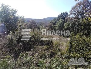 Урегулиран парцел за къща или вила в с. Изгрев, само на 4 км от Царево