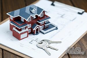 🏡 Имот с голям двор и потенциал в село Маломир 🌿🌞