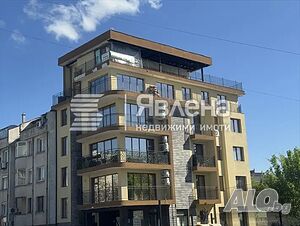 Явлена продава ексклузивно тристаен апартамент в нова сграда в кв. Аврен