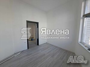 Помещение под наем в Център.