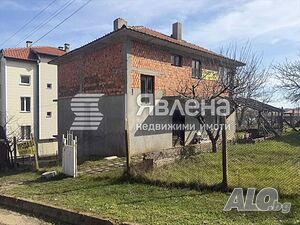 Двуетажна къща в гр. Обзор - с гледка море!