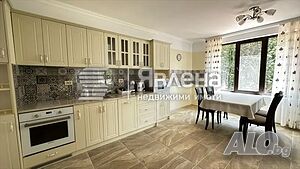 Обзаведен Нов Лукс Тристаен апартамент в Грийн Парадайз Приморско