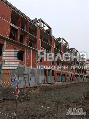 Триспален апартамент Нов пред Акт 14 Център