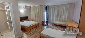 Просторно, обзаведено студио на 200 метра от южния плаж ПВ2581
