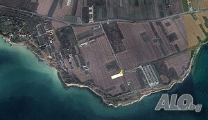 Парцел с ПУП за къщи, на 300 м от морето