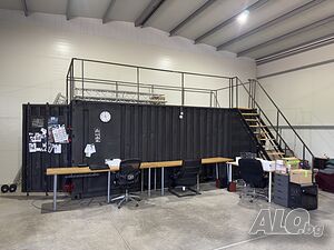Морски контейнер 20 фута (6 м) - реновиран, стълби и метални парапети, лакиран под