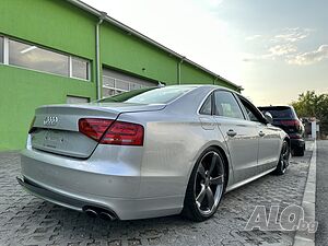 AUDI S8 4.0TFSI На Части