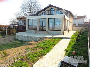 Уникален имот!!! КЪЩА МЕЧТА с голям двор в китното морско село Александрово