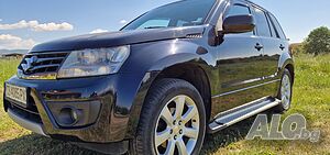 Продавам Suzuki Grand Vitara Premium Facelift 2.4i 2012