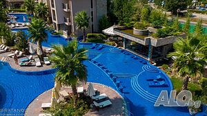Студио с дворче в комплекс Cascadas Family Resort