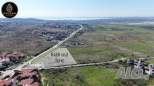 Продава топ Парцел с изглед към главния път!!!