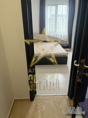 Двустаен с Паркомясто в оазис 4
