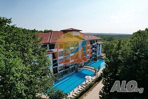 Приморско, обзаведен тристаен с просторна тераса, Грийн Парадайс II (Green Paradise II), Акт 16