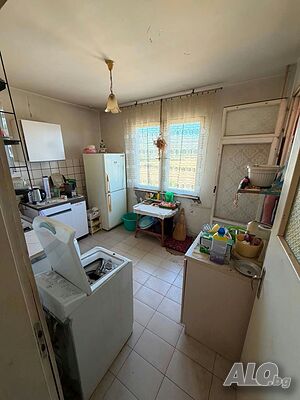 Продава се многостаен апартамент, гр. Шумен, кв. Еверест