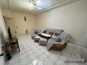 Многостаен тухлен апартамент, гр. Шумен, кв. Център/Пазара